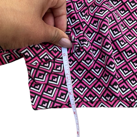 Express Women’s Shorts Size 0 – Bright Pink Black Geometric Print Side Zip - Picture 3 of 8